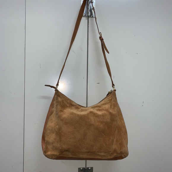 👋🏾SOLD👋🏾authentic FENDI embossed suede CROSSBODY purse - Picture 12 of 16